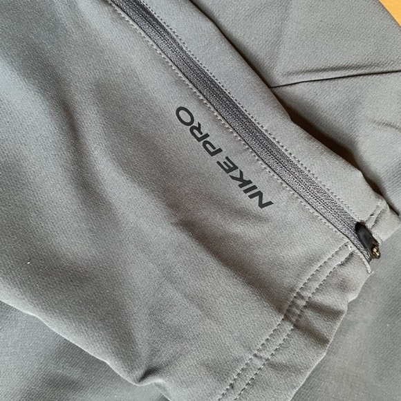 Men's Nike Therma Training Gray pants - Picture 5 of 5